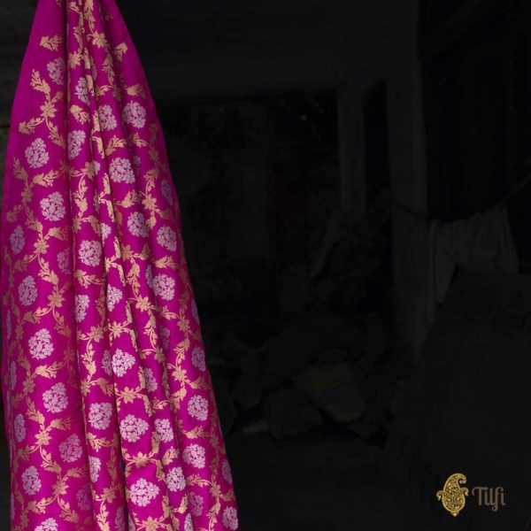 Rani Pink Pure Katan Silk Kadwa Banarasi Handloom Fabric For Sale