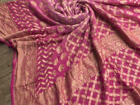 Pink Ombr√© Pure Georgette Banarasi Handloom Bandhani Dupatta Sale