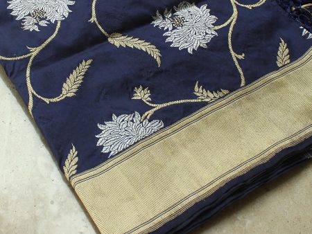 Navy Blue Pure Katan Silk Kadwa Jangla Handloom Dupatta For Sale