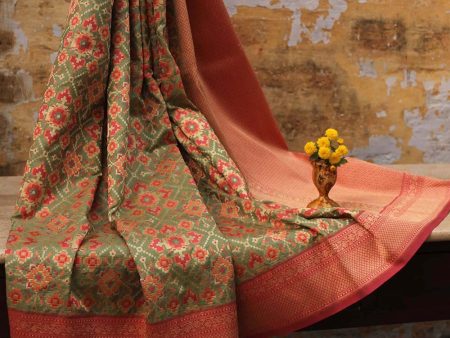 Light Sage Green Pure Silk Georgette Banarasi Handloom Patola Dupatta Online