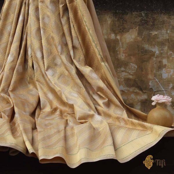 Beige Pure Katan Silk Handwoven Kadwa Banarasi Saree Online