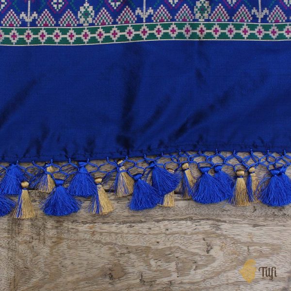 Midnight Blue Pure Katan Silk Banarasi Handloom Patola Dupatta For Sale