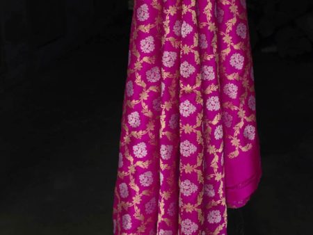 Rani Pink Pure Katan Silk Kadwa Banarasi Handloom Fabric For Sale