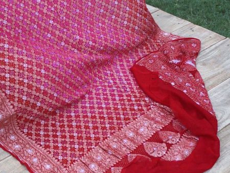 Rani Pink-Red Ombre Pure Chiffon Georgette Banarasi Handloom Bandhani Dupatta For Sale